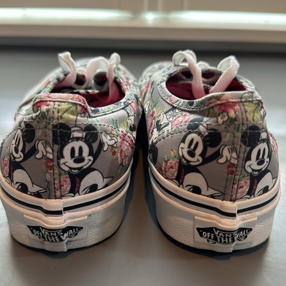 RARE Vans Disney x Minnie Mouse Digi Rose, Size 6.5 - Picture 4 of 5